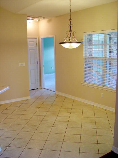 9546 Mosley Road Fairhope, AL 36532 - Photo 19 of 45 Breakfast to master