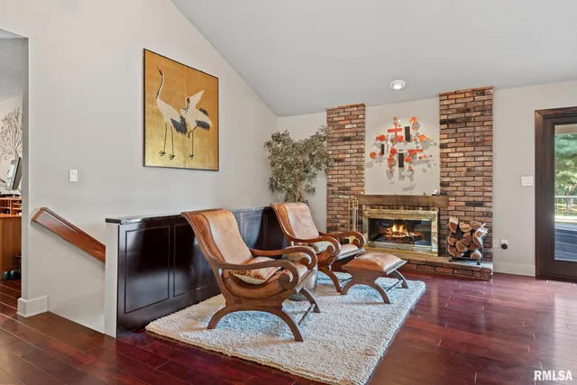 $425,000 | 304 Carobeth Circle, Jacksonville, IL 62650