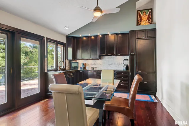 $425,000 | 304 Carobeth Circle, Jacksonville, IL 62650