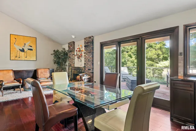 $425,000 | 304 Carobeth Circle, Jacksonville, IL 62650