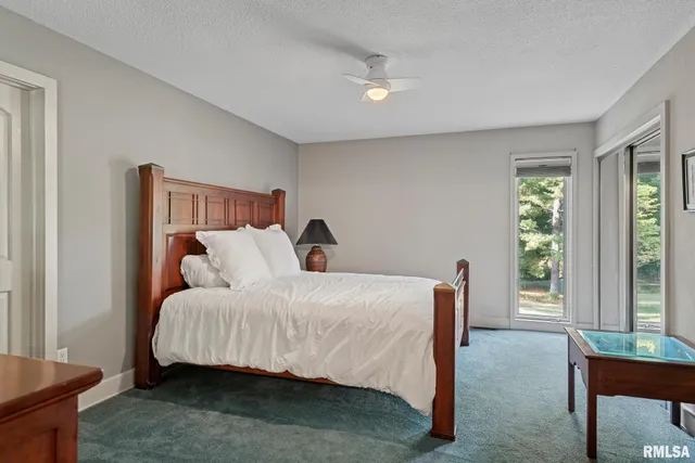 $425,000 | 304 Carobeth Circle, Jacksonville, IL 62650