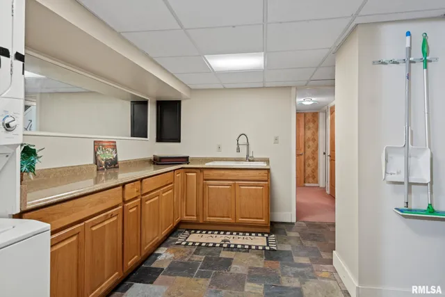 $425,000 | 304 Carobeth Circle, Jacksonville, IL 62650