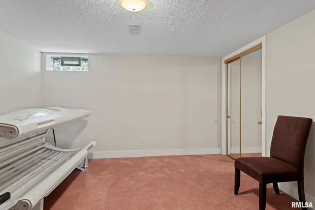 $425,000 | 304 Carobeth Circle, Jacksonville, IL 62650