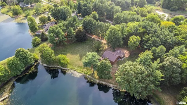 $425,000 | 304 Carobeth Circle, Jacksonville, IL 62650