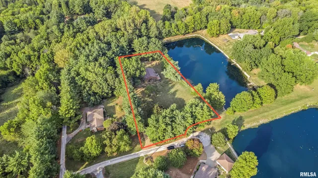 $425,000 | 304 Carobeth Circle, Jacksonville, IL 62650