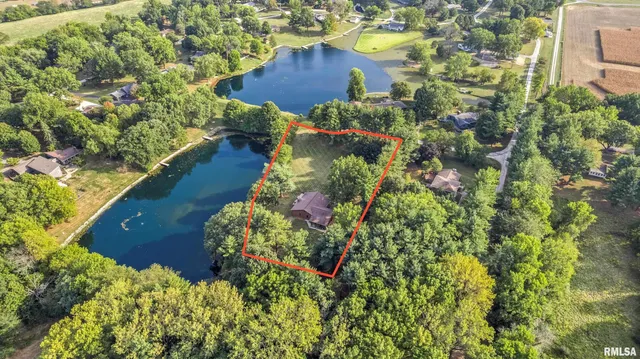 $425,000 | 304 Carobeth Circle, Jacksonville, IL 62650