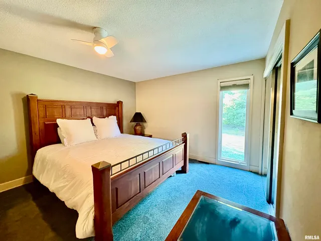 $425,000 | 304 Carobeth Circle, Jacksonville, IL 62650