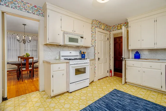 $1,200,000 | 147 Claflin Street, Belmont, MA 02478