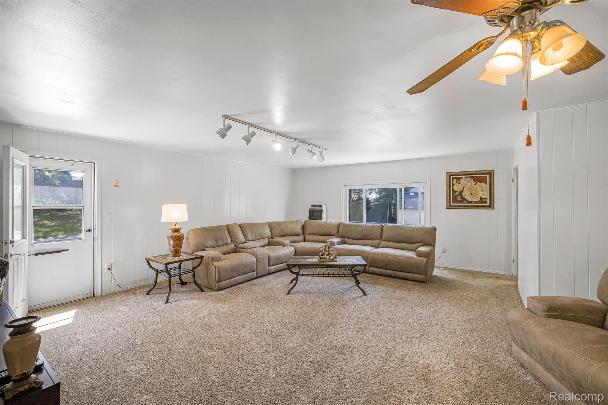 1935 Dawn Ridge Road Walled Lake, MI 48390 - Photo 13 of 33 Gallery Image 13
