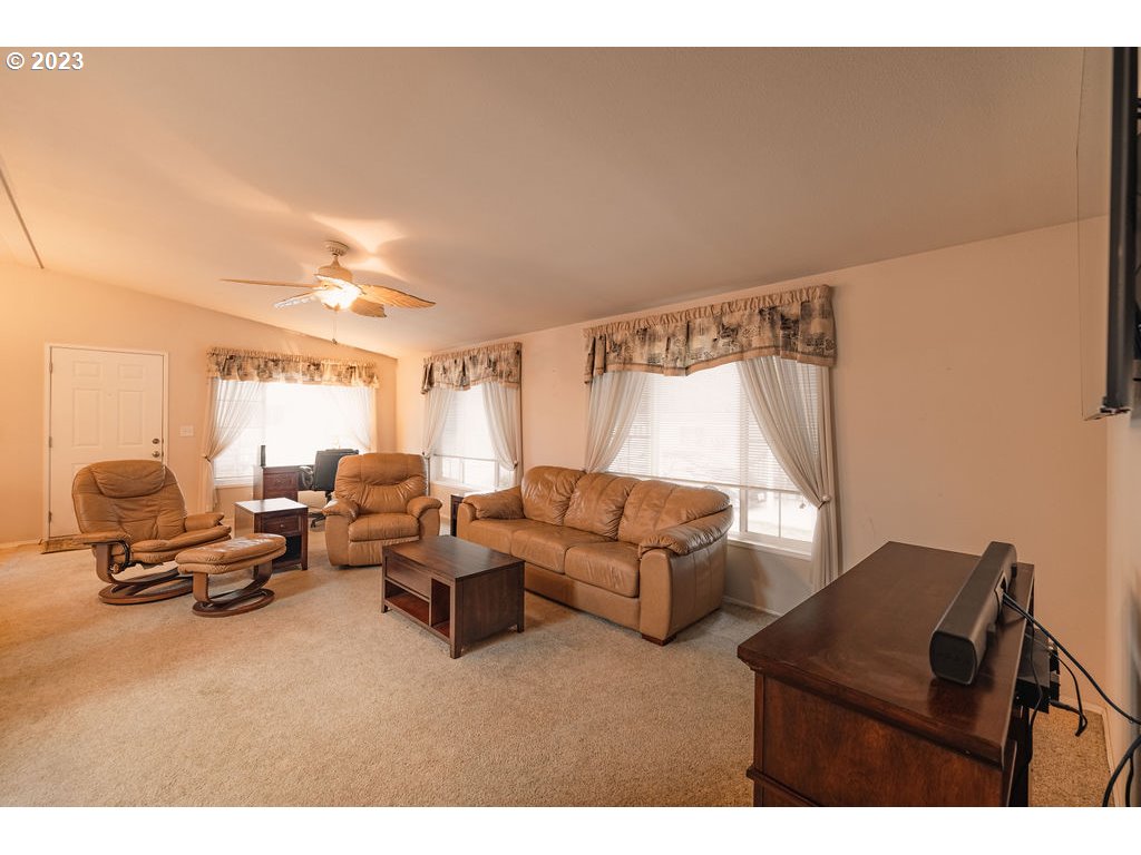 369 Gun Club Road, Unit 122 Woodland, WA 98674 - Photo 7 of 32 Gallery Image 7