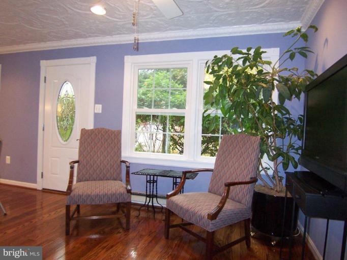 12 Ridge Road, Unit K Greenbelt, MD 20770 - Photo 2 of 21 Living Room