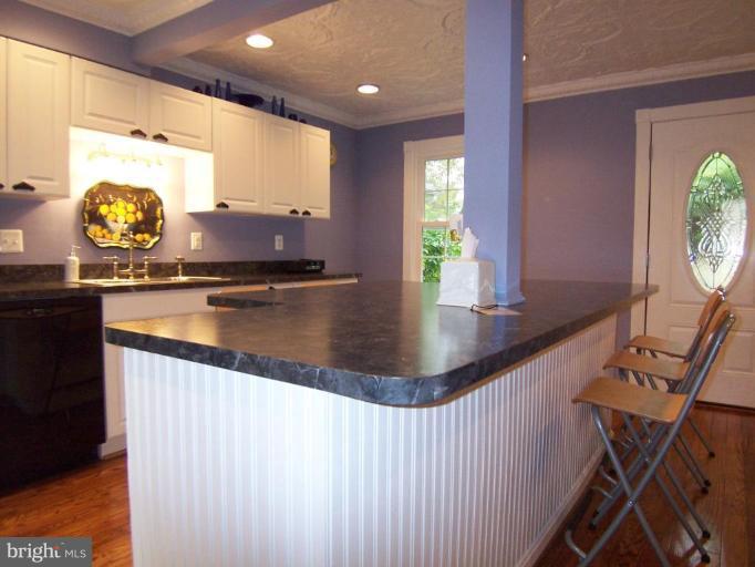 12 Ridge Road, Unit K Greenbelt, MD 20770 - Photo 7 of 21 Kitchen/Dining Room