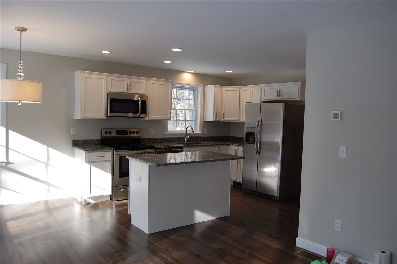 82a Fremont Road, Unit A Epping, NH 03042 - Photo 9 of 22