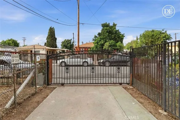 $639,000 | 440 West Cherry Street, Compton, CA 90222