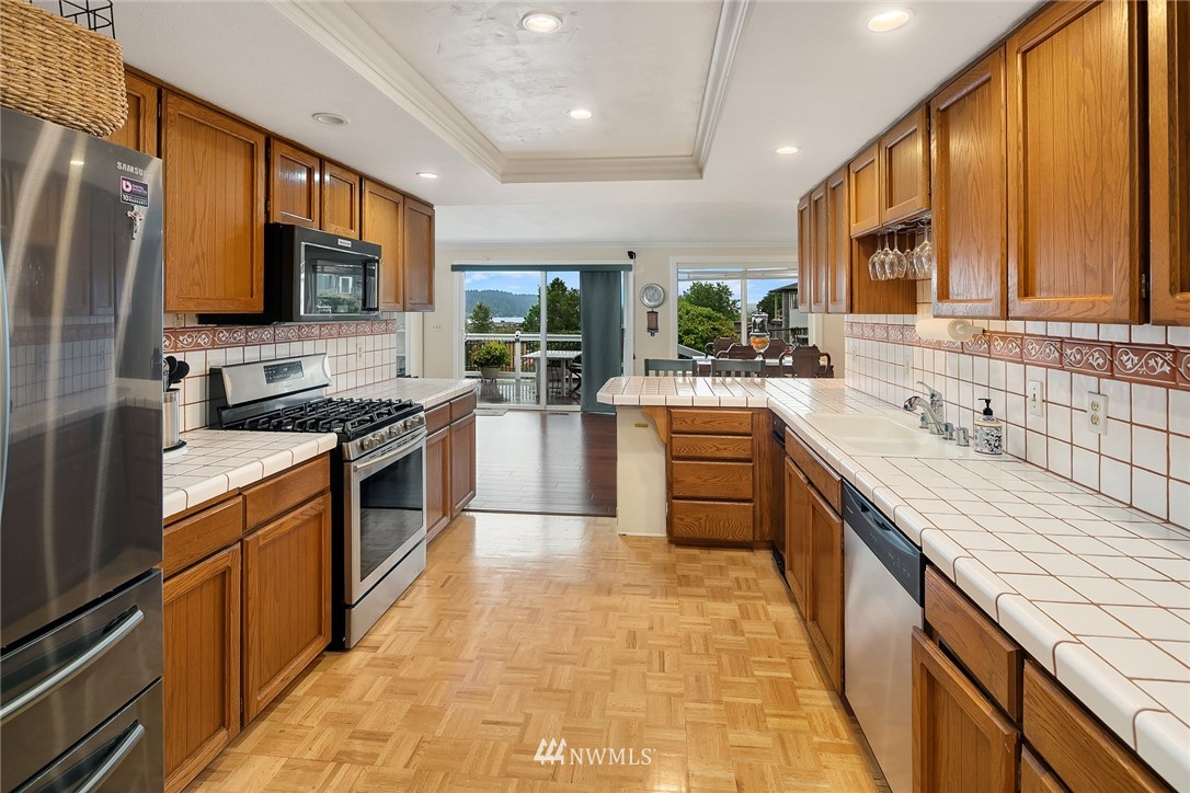 1208 North 38th Street Renton, WA 98056 - Photo 11 of 20 Gallery Image 11
