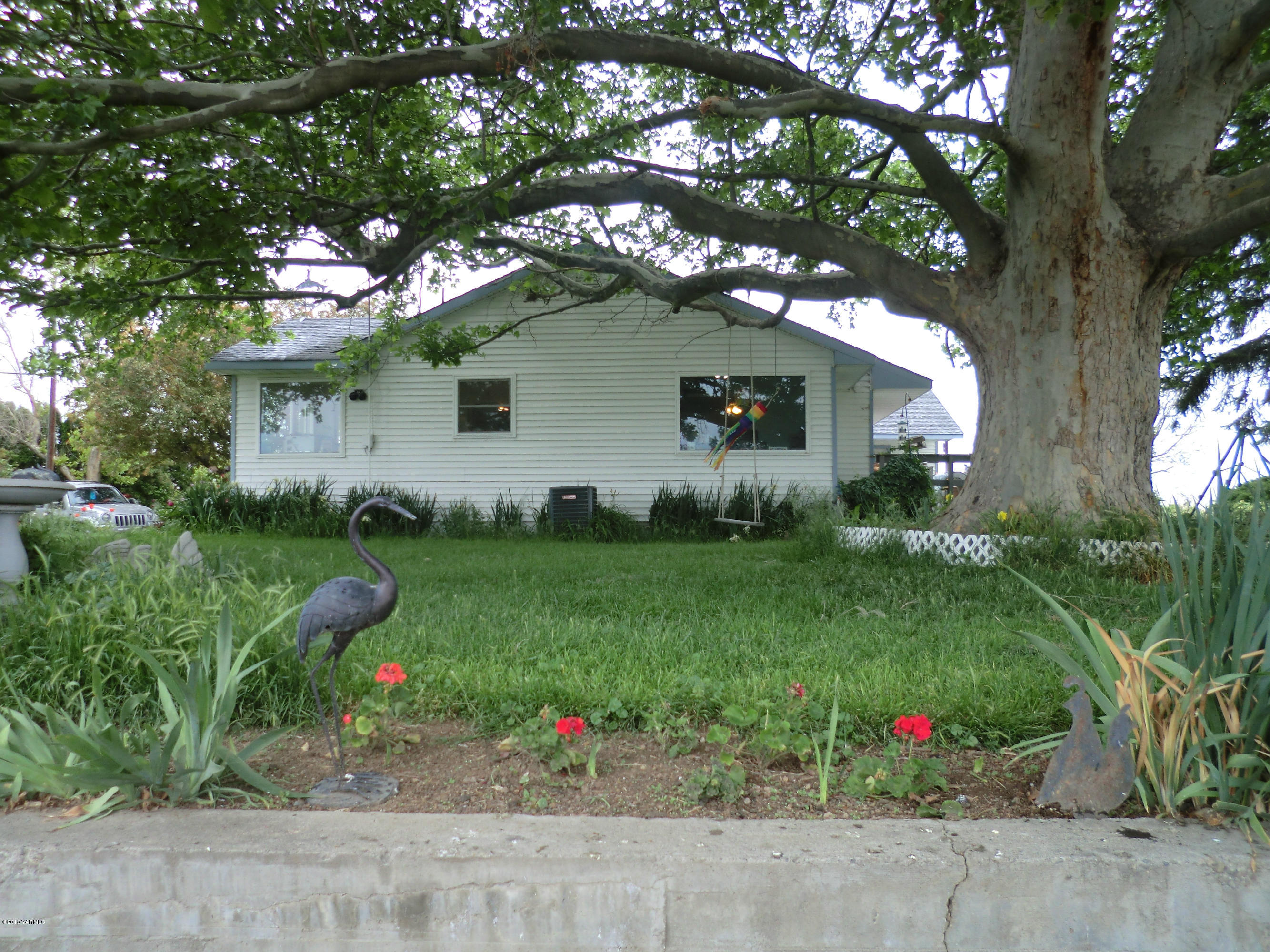 1030 Shields Road Wapato, WA 98951 - Photo 12 of 32 007