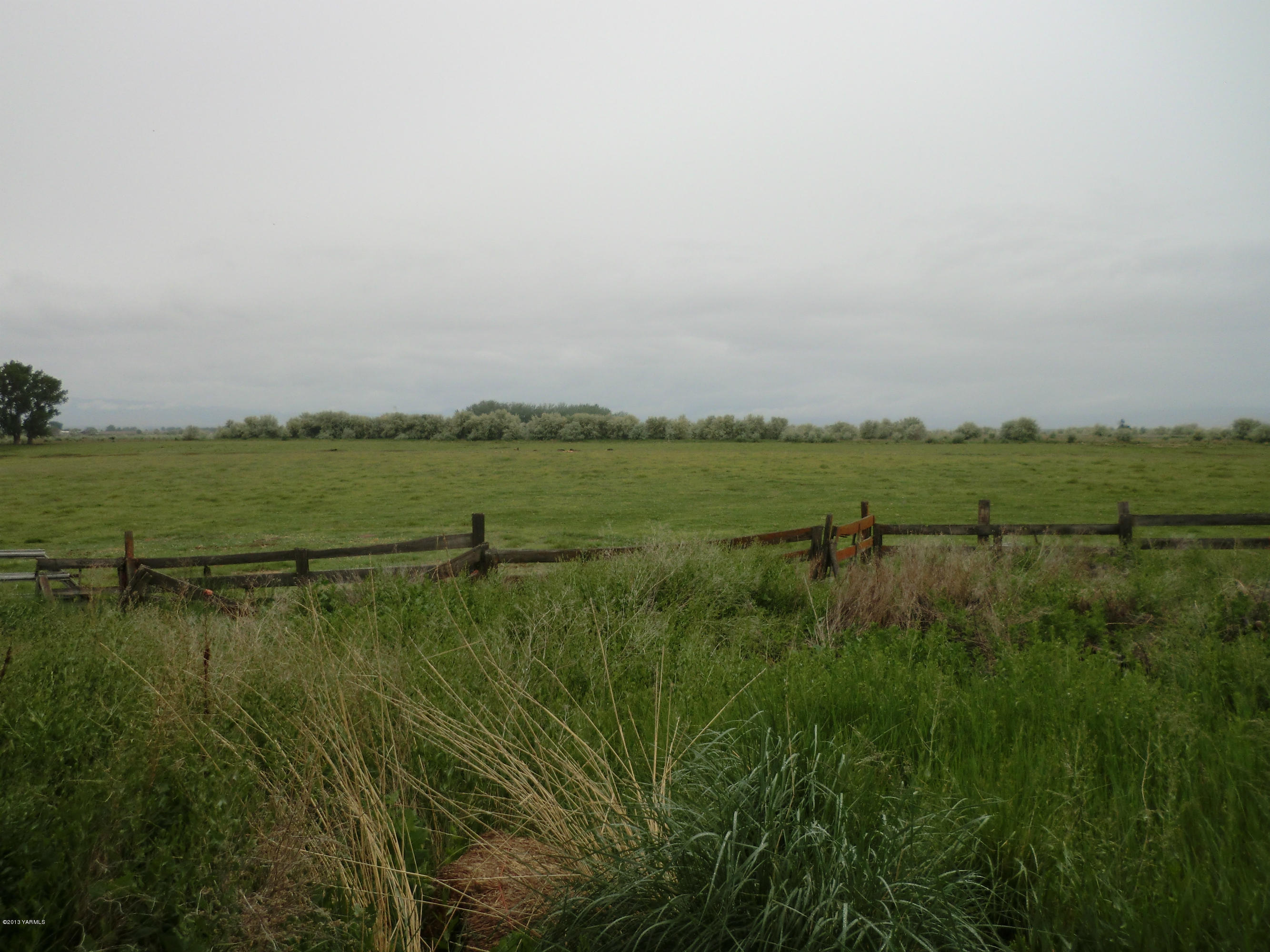 1030 Shields Road Wapato, WA 98951 - Photo 20 of 32 016