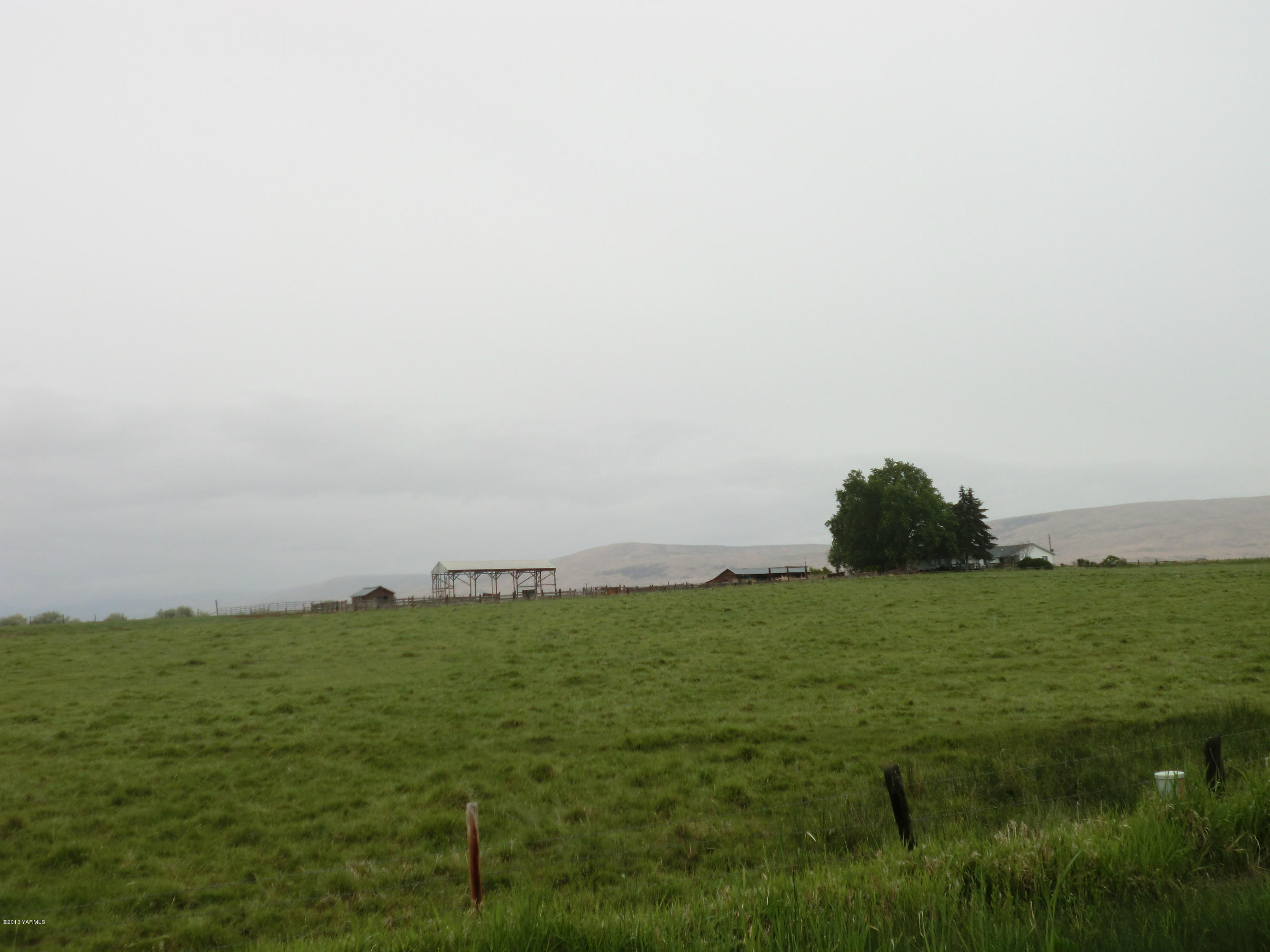 1030 Shields Road Wapato, WA 98951 - Photo 10 of 32 005