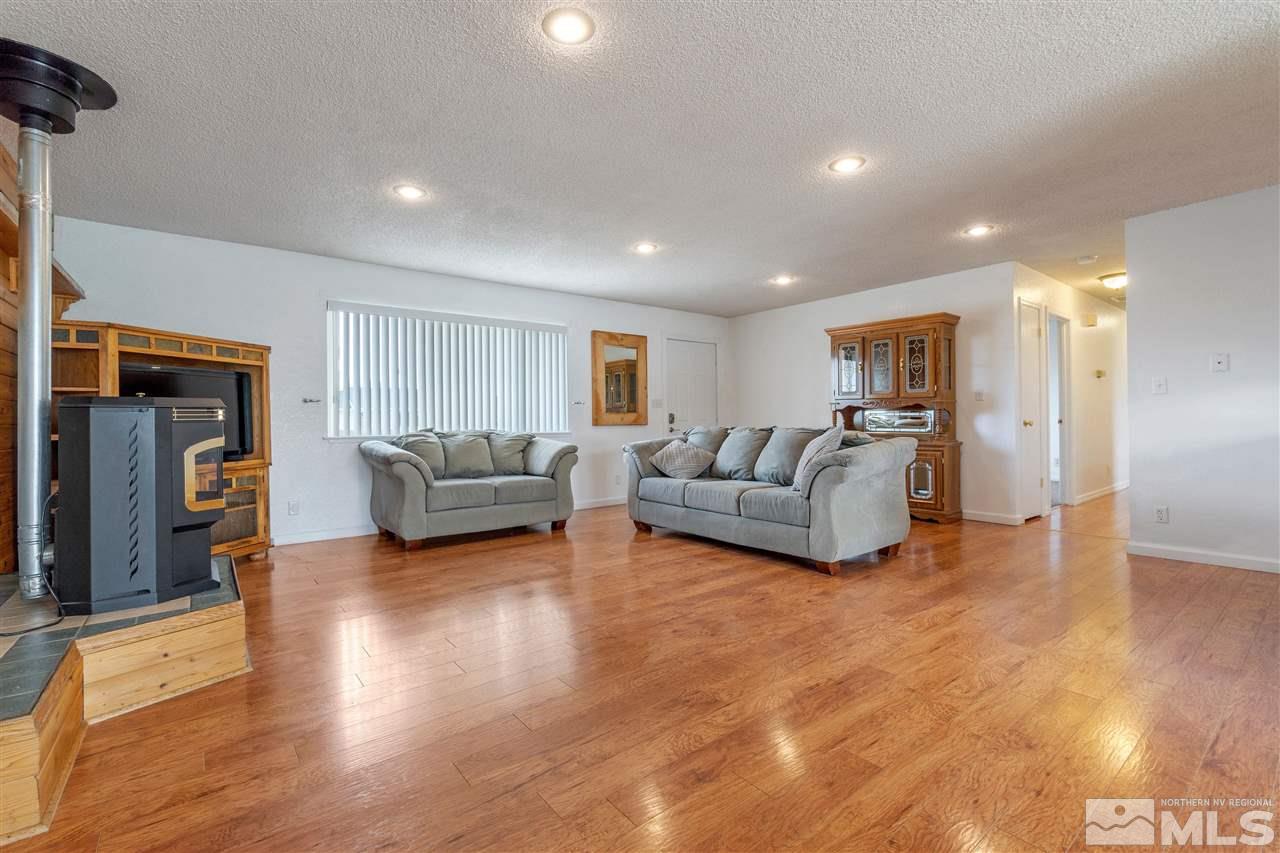 11310 Birch Street Reno, NV 89506 - Photo 4 of 26 Photo 4