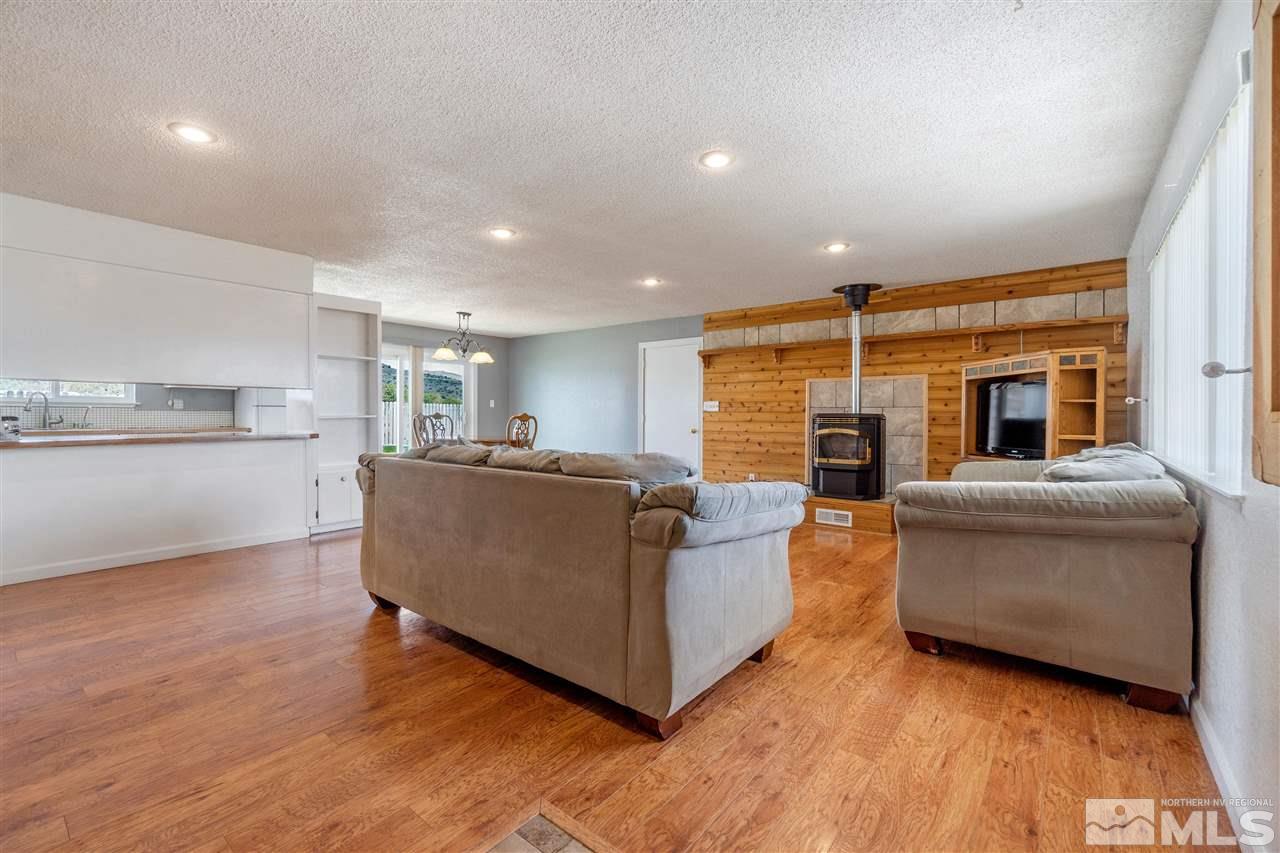 11310 Birch Street Reno, NV 89506 - Photo 5 of 26 Photo 5