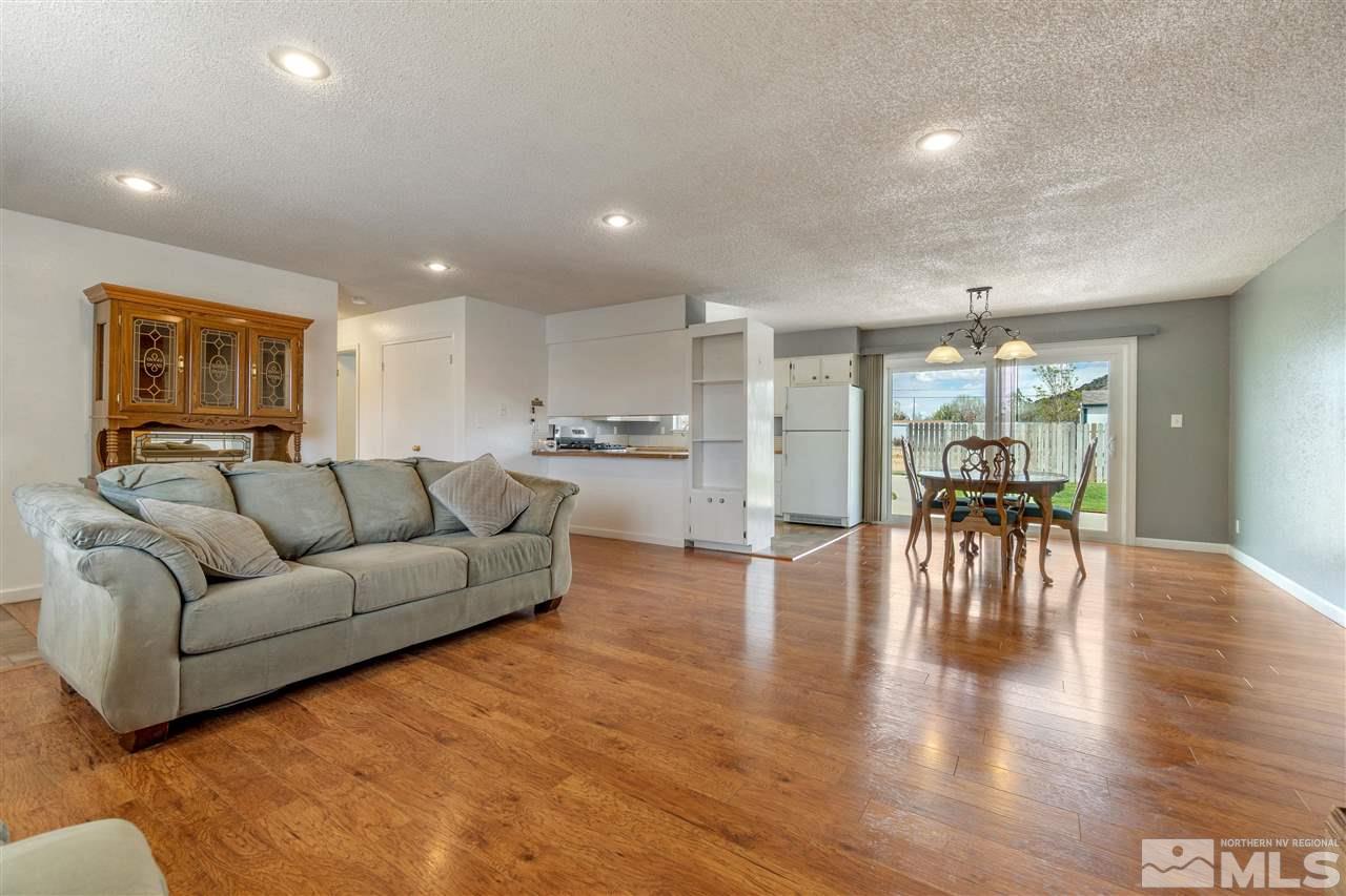 11310 Birch Street Reno, NV 89506 - Photo 6 of 26 Photo 6