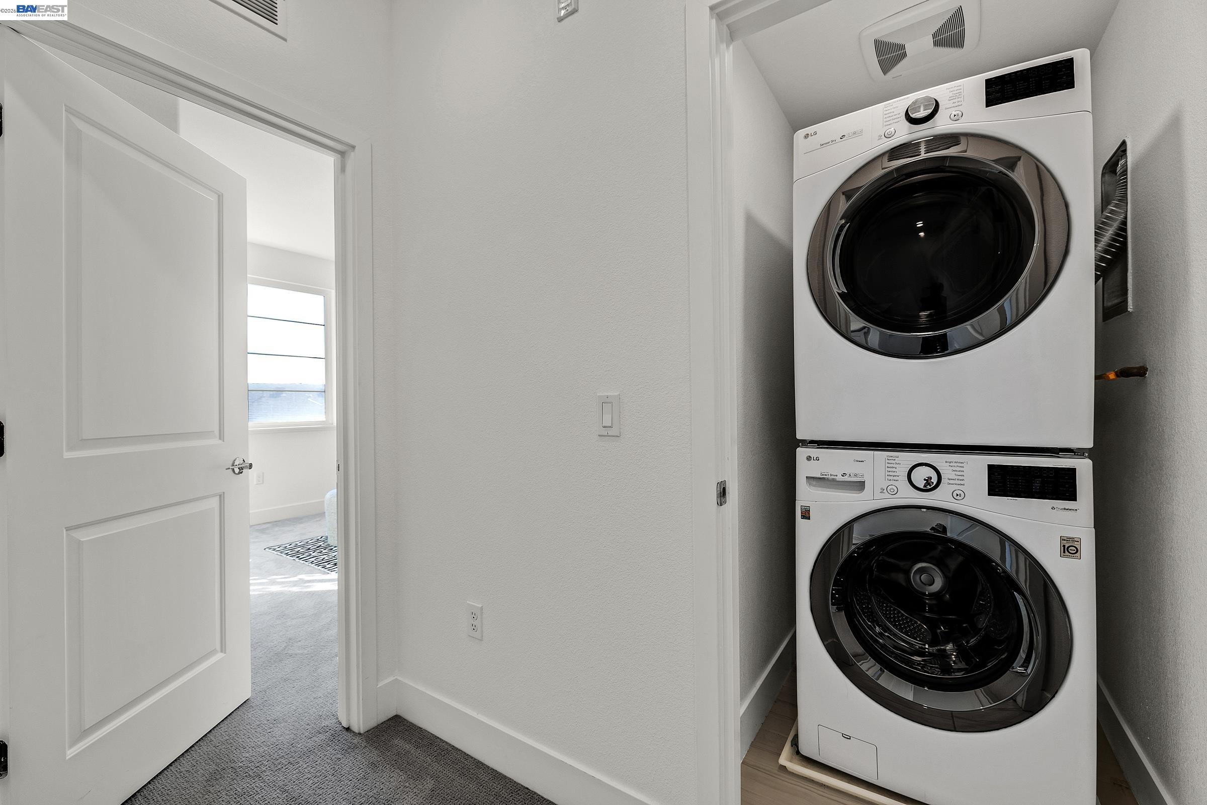 29259 Hub Court Hayward, CA 94544 - Photo 20 of 34 a utility room with dryer and washer