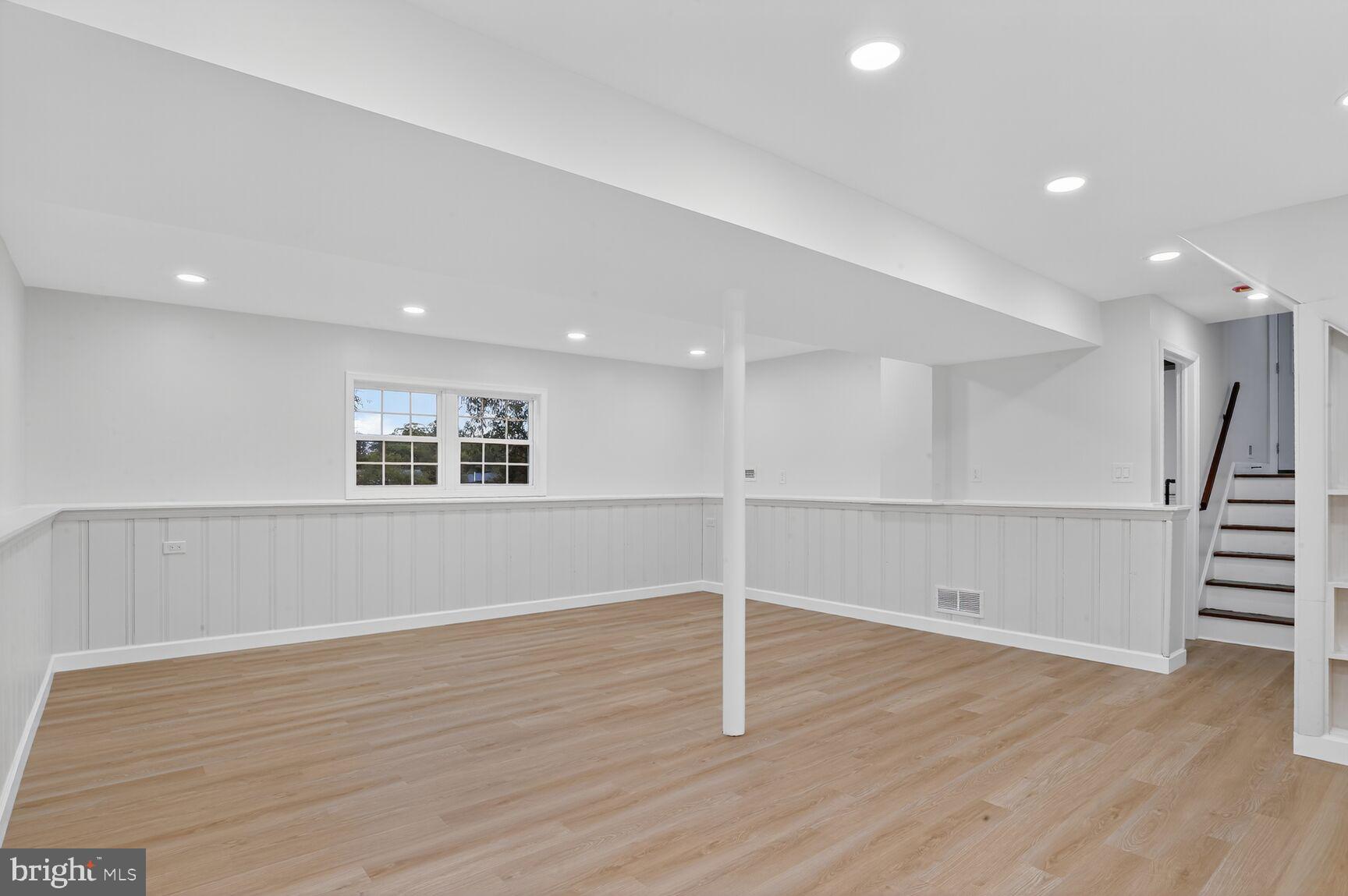 902 Wanda Road Linthicum Heights, MD 21090 - Photo 16 of 31 Family Room