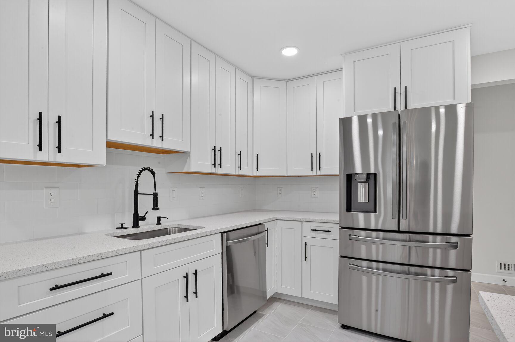 902 Wanda Road Linthicum Heights, MD 21090 - Photo 9 of 31 Soft Close Custom Cabinets