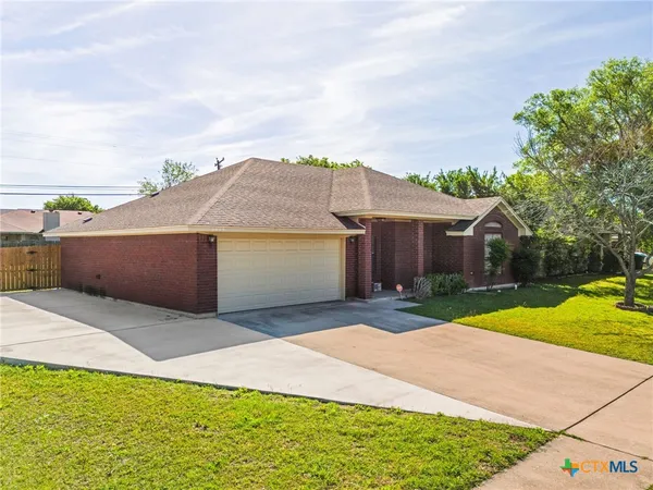 $1,520 | 3923 Oak Valley Drive, Killeen, TX 76542