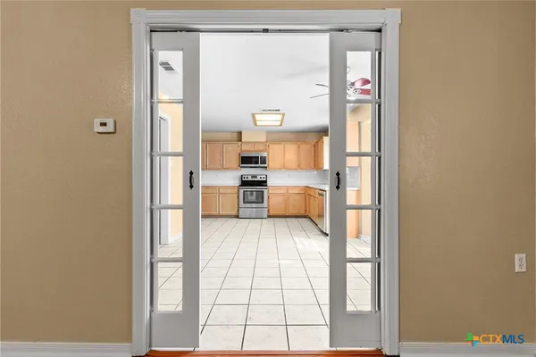 $1,520 | 3923 Oak Valley Drive, Killeen, TX 76542