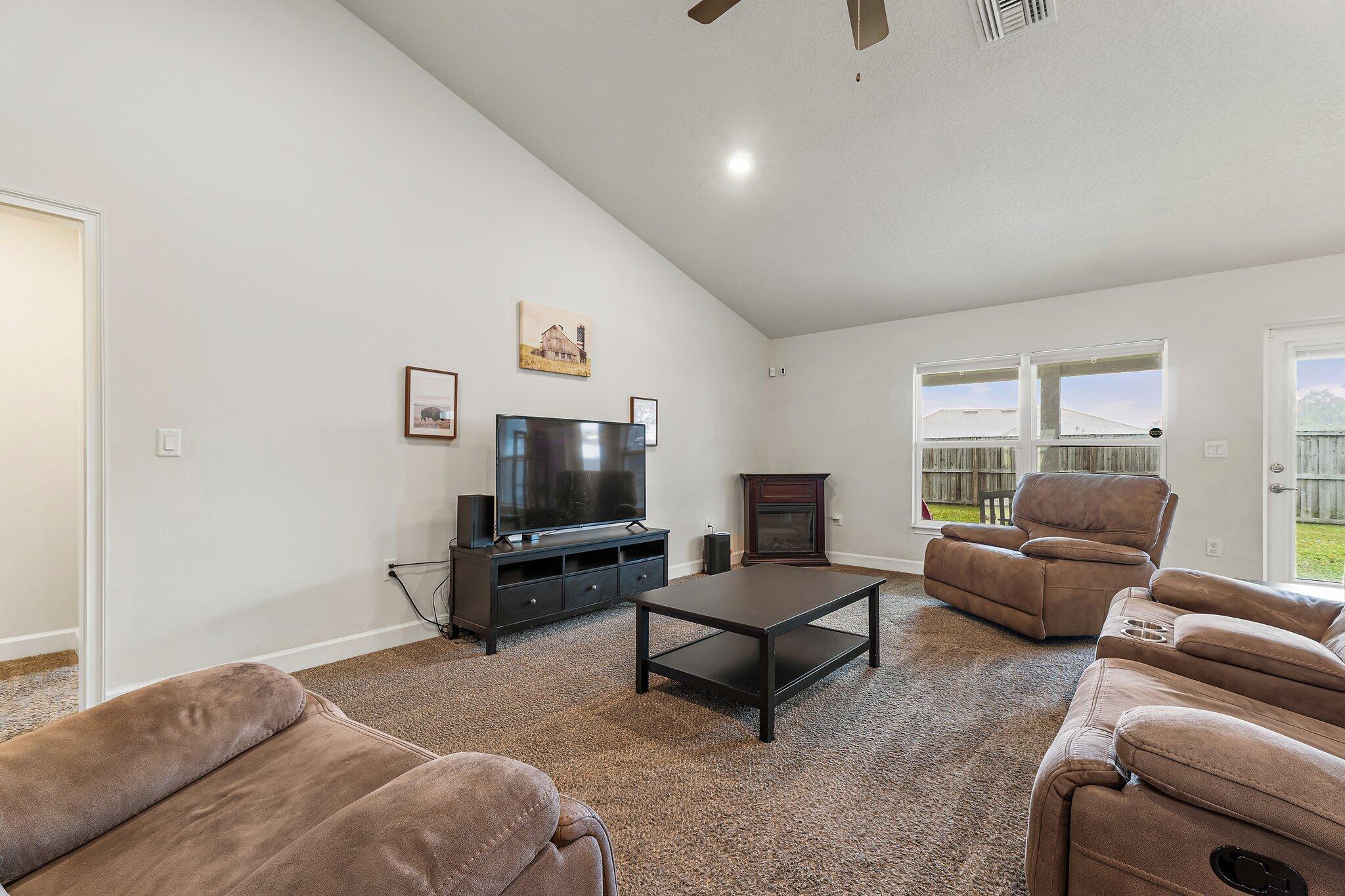 517 Southwest Cherryhill Road Port St. Lucie, FL 34953 - Photo 6 of 35 015-517SWCherryhillRd-PortSaintLucie-SMA