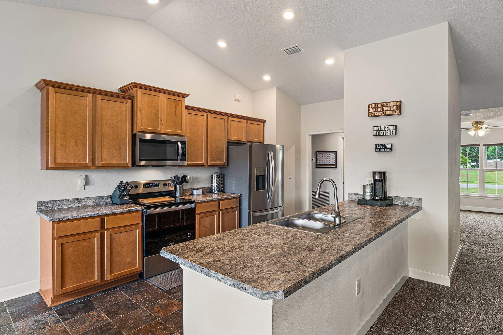517 Southwest Cherryhill Road Port St. Lucie, FL 34953 - Photo 10 of 35 021-517SWCherryhillRd-PortSaintLucie-SMA