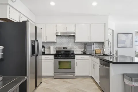 $450,000 | 12906 Humphrey Drive, Austin, TX 78729