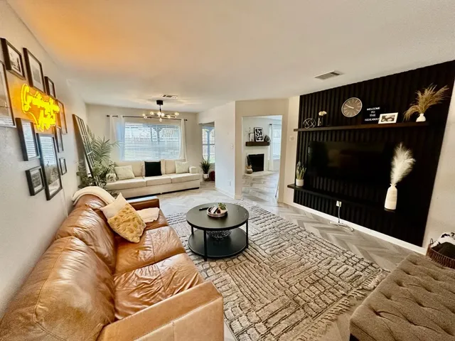 $498,999 | 12906 Humphrey Drive, Austin, TX 78729