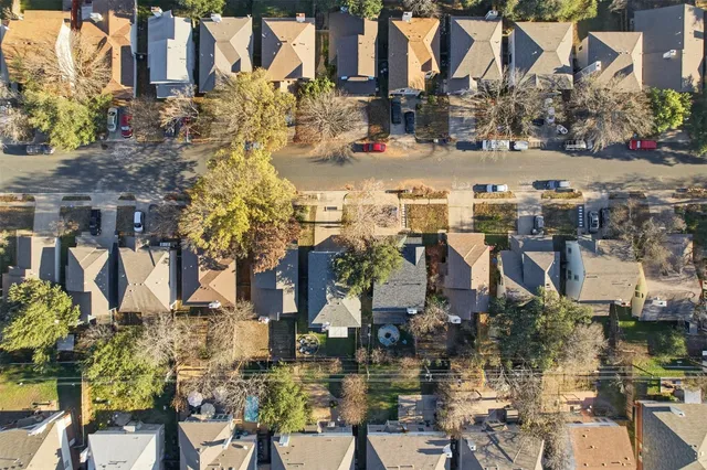 a picture of city view