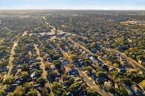 $450,000 | 12906 Humphrey Drive, Austin, TX 78729