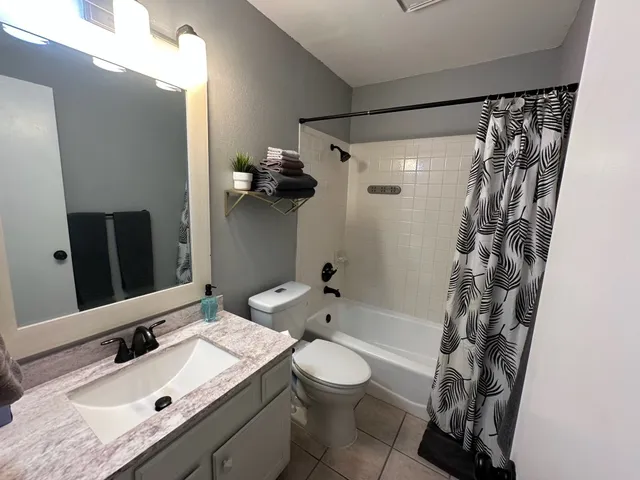 $498,999 | 12906 Humphrey Drive, Austin, TX 78729