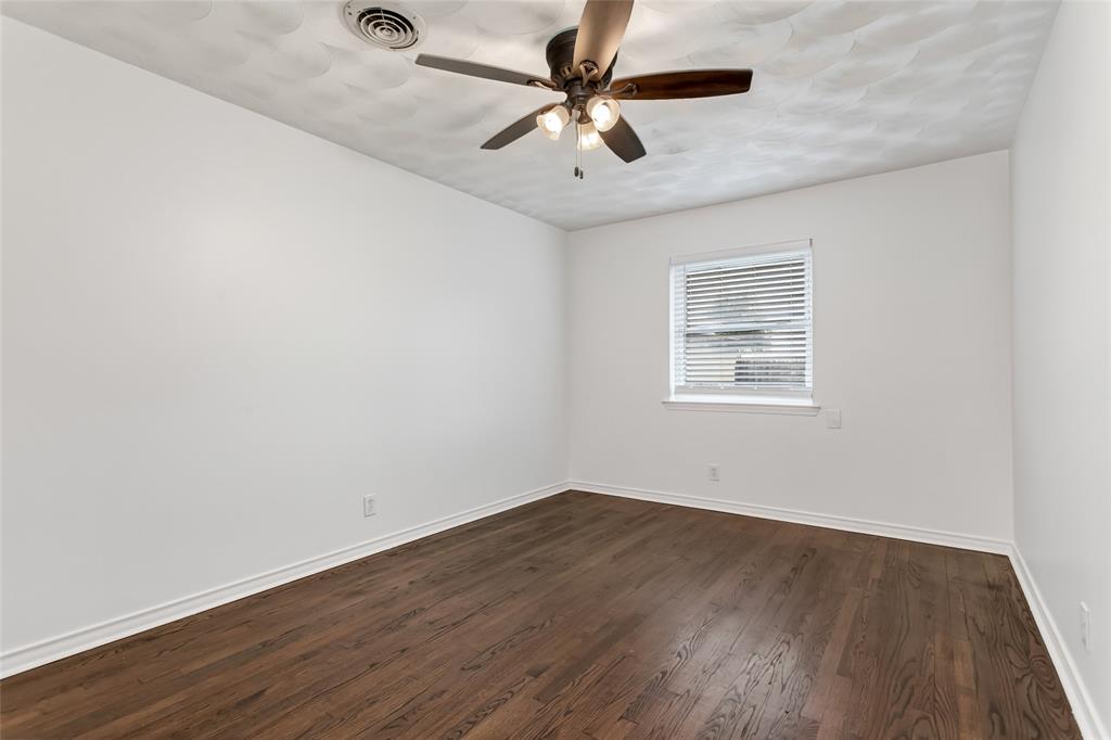 11038 Wyatt Street Dallas, TX 75218 - Photo 18 of 29