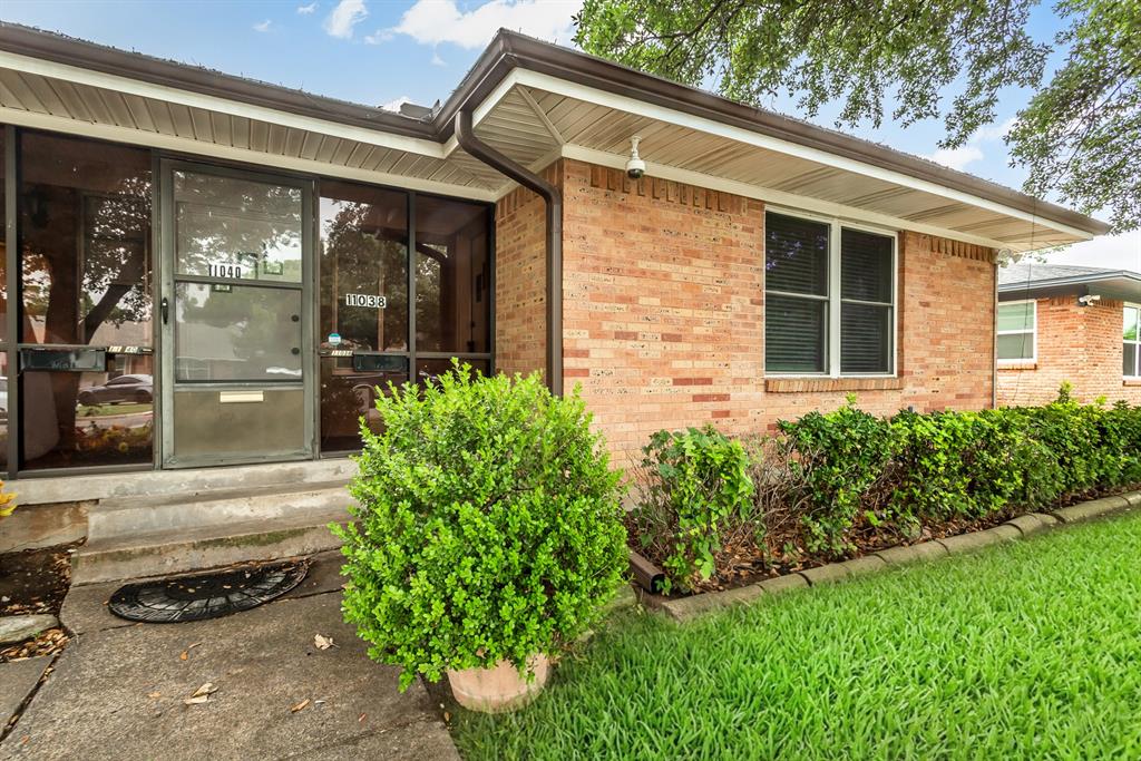 11038 Wyatt Street Dallas, TX 75218 - Photo 2 of 29