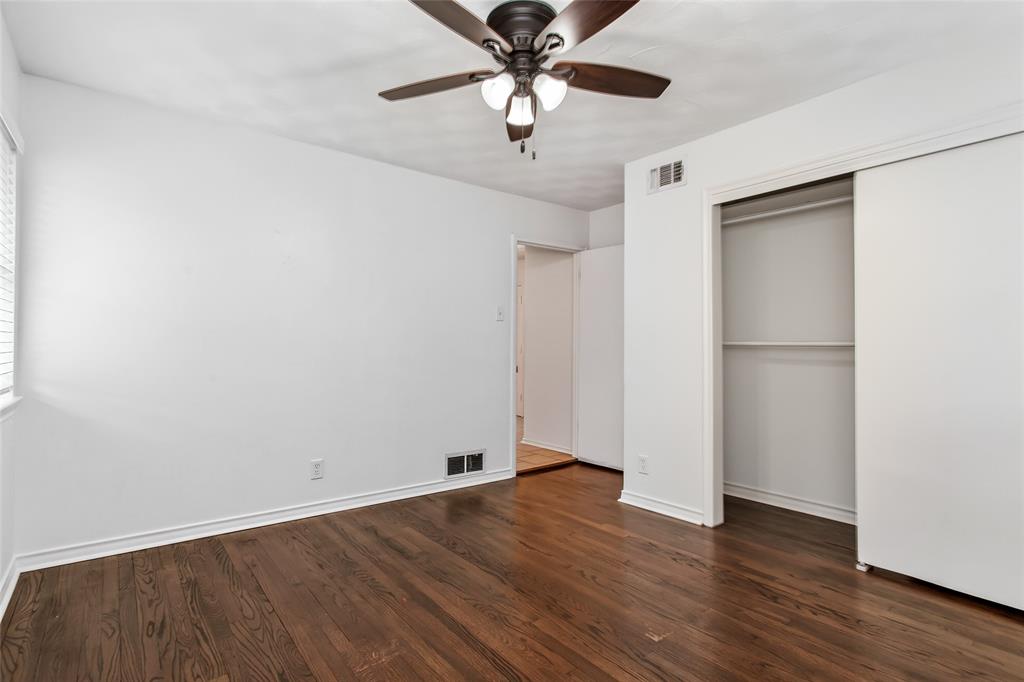 11038 Wyatt Street Dallas, TX 75218 - Photo 25 of 29