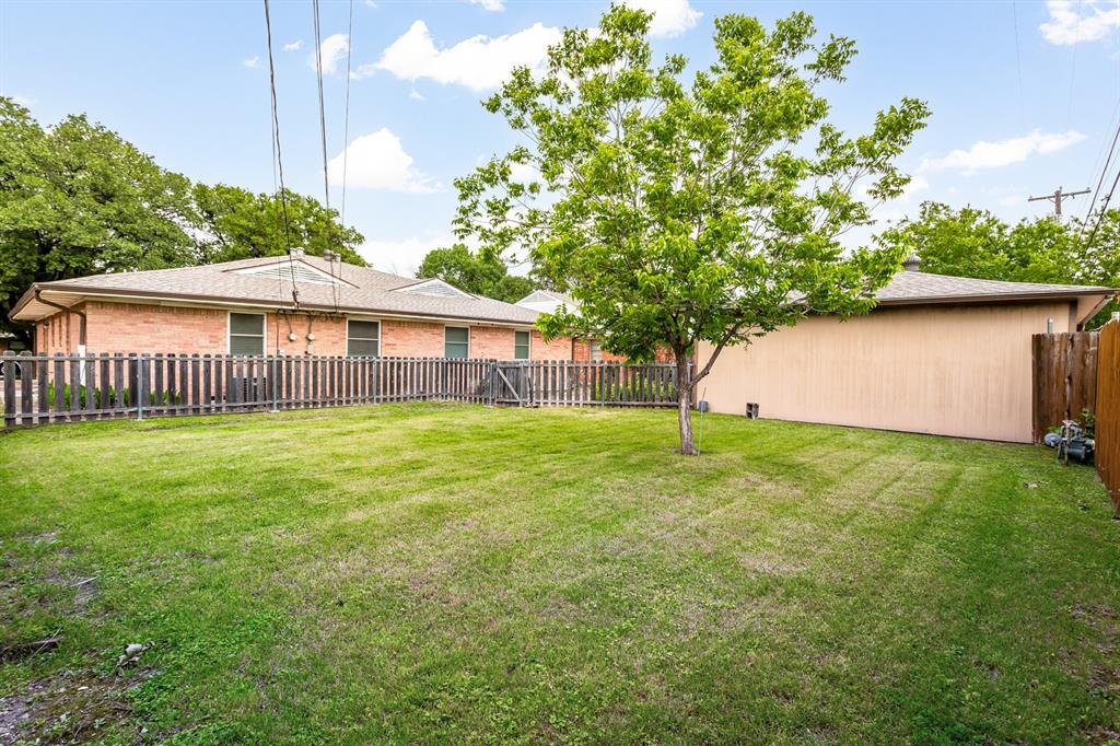 11038 Wyatt Street Dallas, TX 75218 - Photo 27 of 29