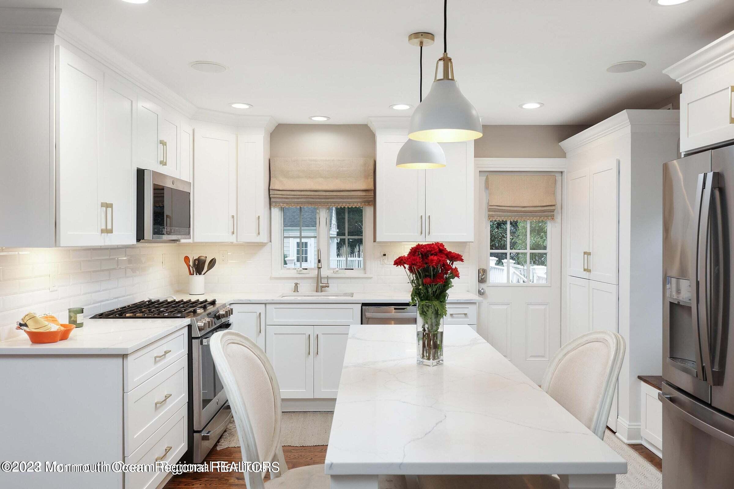 57 West River Road Rumson, NJ 07760 - Photo 7 of 28 Kitchen