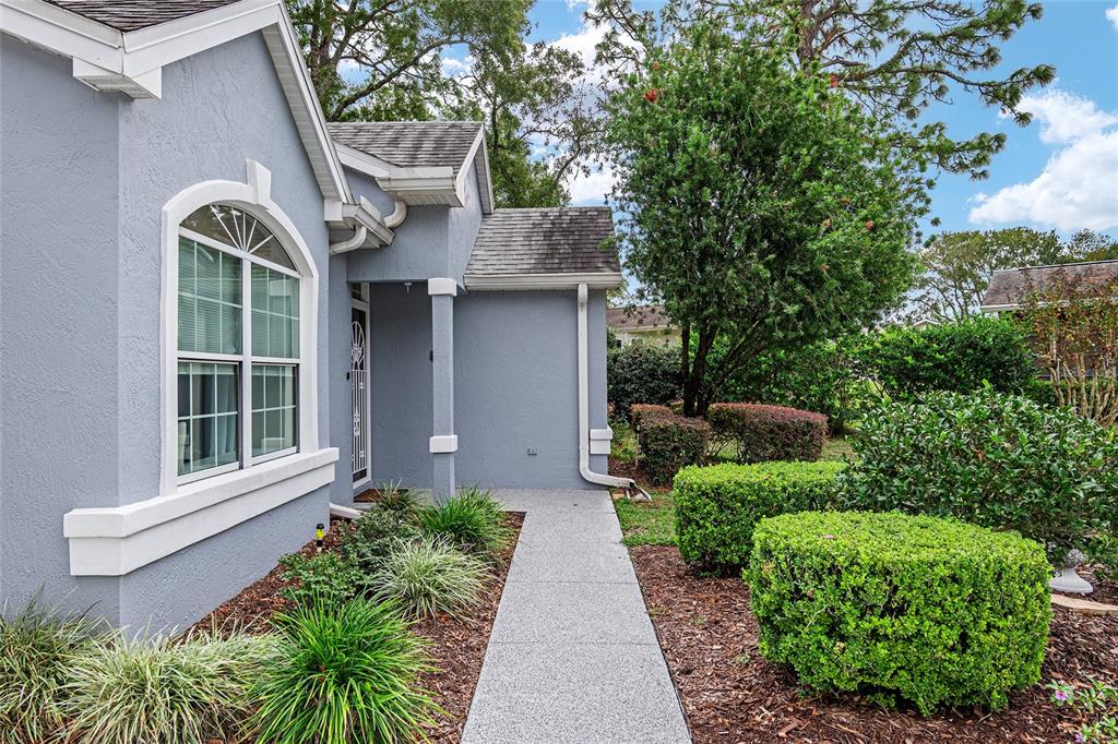 8649 Southwest 108th Ln Road Ocala, FL 34481 - Photo 9 of 72 Gallery Image 9