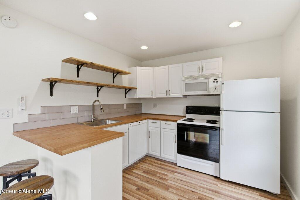 605 Hunter Street Mullan, ID 83846 - Photo 7 of 20 605kitchenB