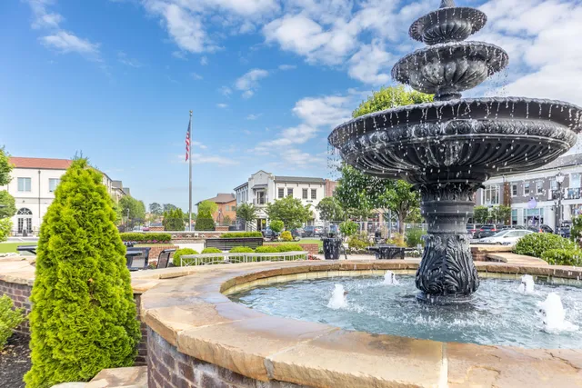 $419,900 | 1544 Whisper Winds Lane, Unit 3, Ooltewah, TN 37363