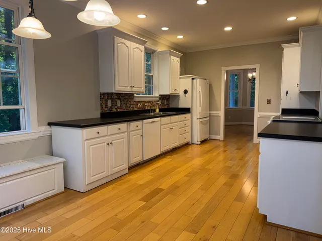 $639,900 | 4478 Edgewater Road, Elm City, NC 27822