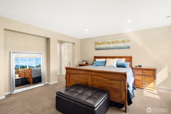 $1,299,000 | 732 Southeast 11th Street, North Bend, WA 98045