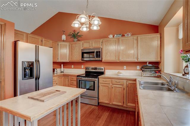 6530 Bismark Road Colorado Springs, CO 80922 - Photo 3 of 5 Gallery Image 3
