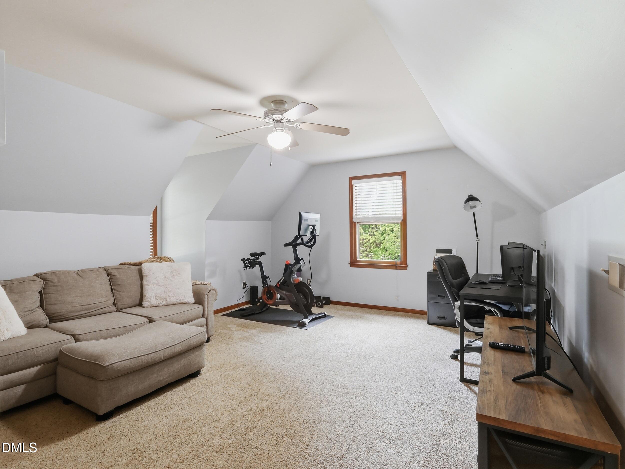 517 Lake Glad Road Wendell, NC 27591 - Photo 20 of 36 a living room with furniture