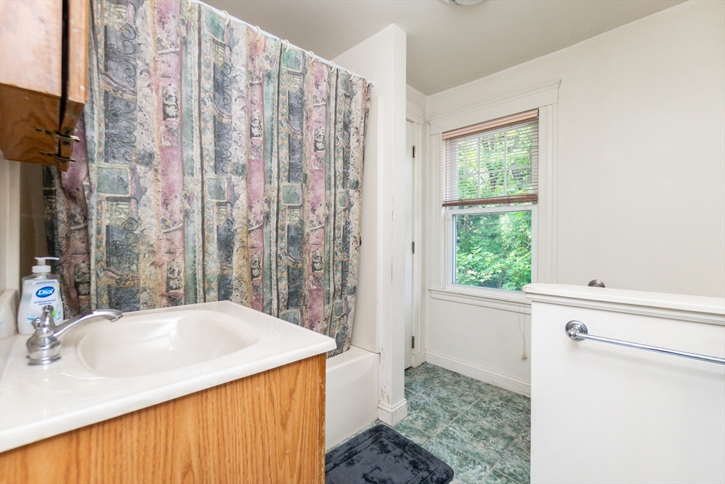 29 Lawrence Road Milton, MA 02186 - Photo 26 of 35